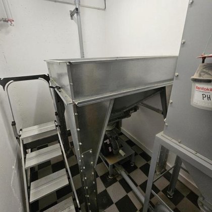 Pub brewery