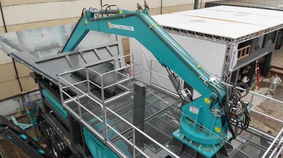 リモートコントロール操作が可能な堅牢な油圧ブレーカー