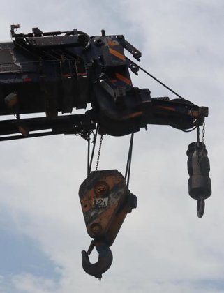 25吨移动起重机