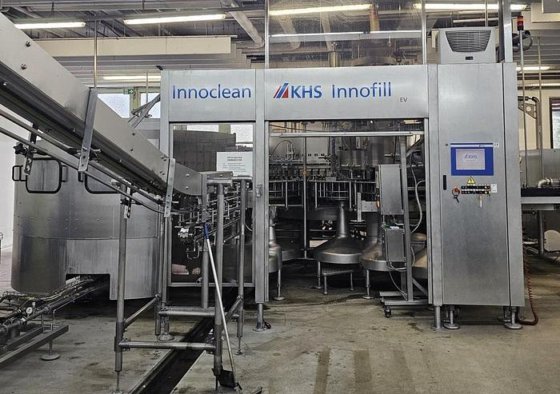 洗浄・充填・封止機