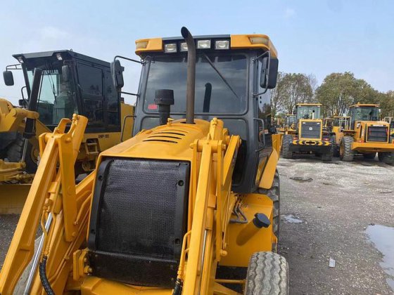 2023 JCB 3CX