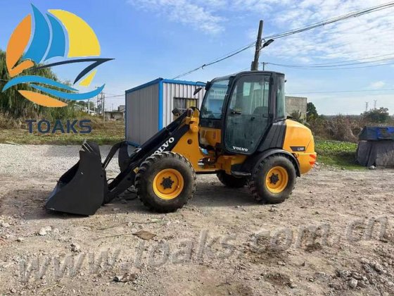 2022 Volvo L20F