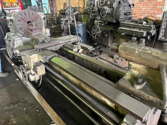 宾斯与贝瑞普通车床