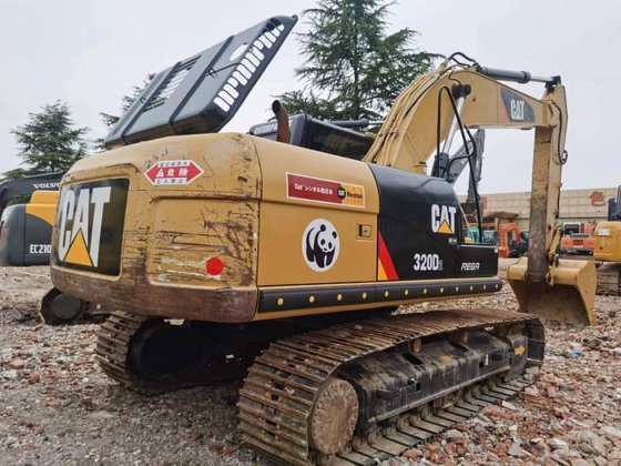 CAT 320D