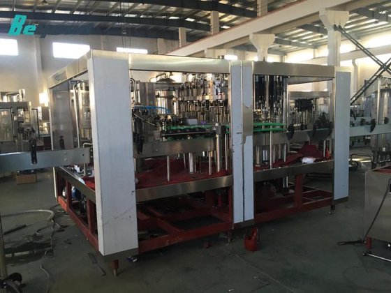 工业碳酸饮料灌装和装瓶机 苏打水灌装机 软饮料厂
