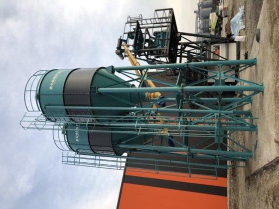 紧凑型混凝土搅拌站,产量为30立方米/小时。