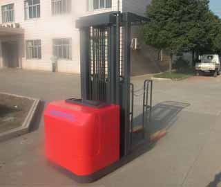 CDG 全电动订单拣选机