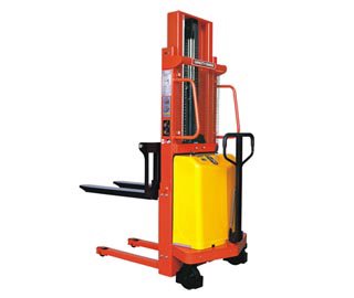 CTD 半电动堆垛机（双桅杆）