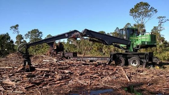 John Deere 437C Knuckleboom Loader