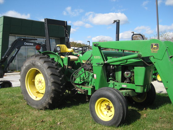 John Deere 2155 Tractor