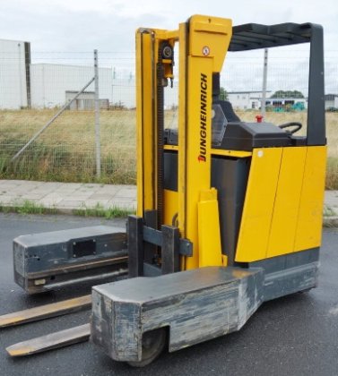 Jungheinrich ETV Q25 Reach Truck