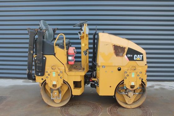 Caterpillar CB14 Compactor