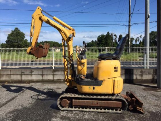 komatsu-pc10-excavator.jpe