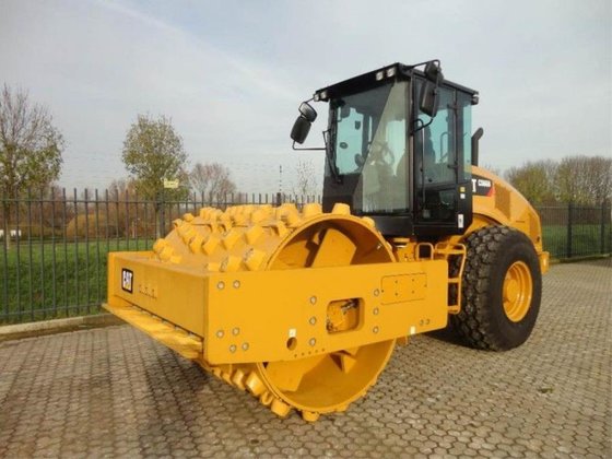 Caterpillar CS66 Compactor