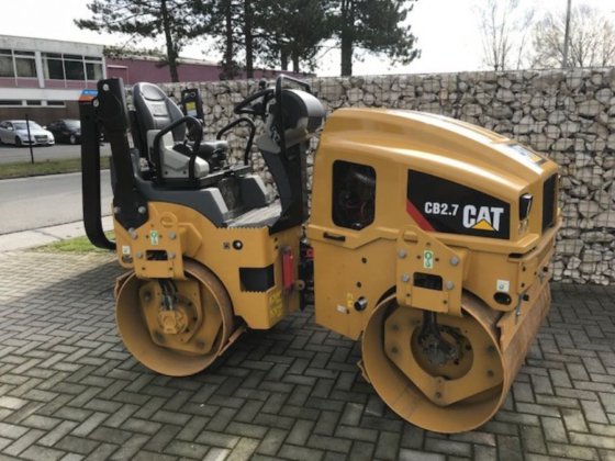 Caterpillar CB7 Compactor