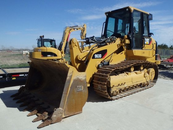 Caterpillar 963D Crawler Loader