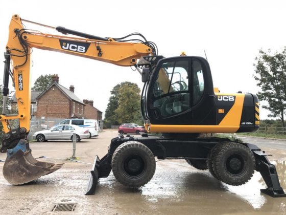 JCB JS130W Excavator