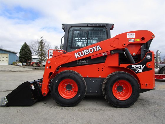 Kubota SSV75 Skid Steer Loader