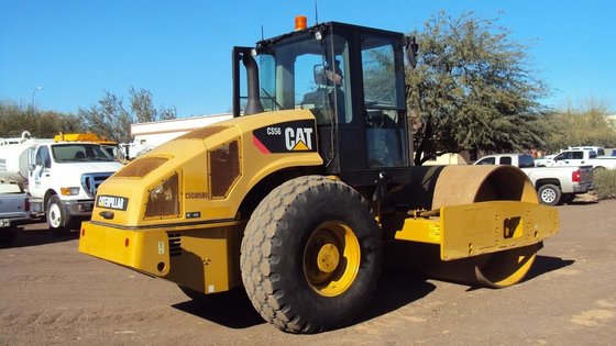 Caterpillar CS56 Compactor