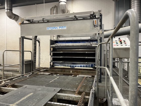 家禽ライン、コウノトリ、10,000 bph