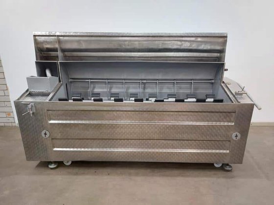 各种生猪屠宰生产线,15 至 200 头/小时,全新和二手