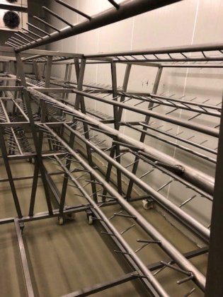 Air chilling trolleys