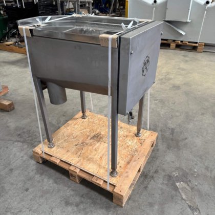 Gizzard Peeling Table, EMF, NEW