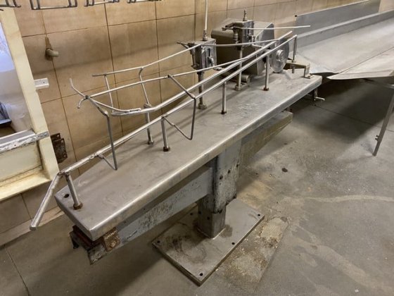 家禽屠宰线，2000 只/小时