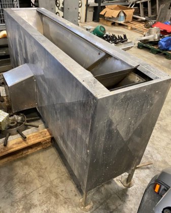 家禽屠宰线，300 只/小时