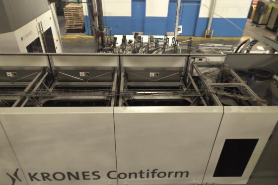 Krones Model Contiform S20 PET Re-heat Stretch Blow Molding Machine in ...