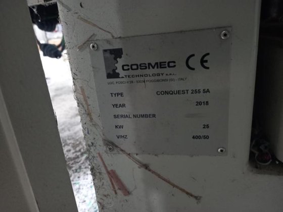 Centro de mecanizado CNC Cosmec