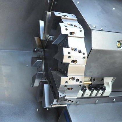 miUmac KDCL-30 CNCスラントベッド旋盤