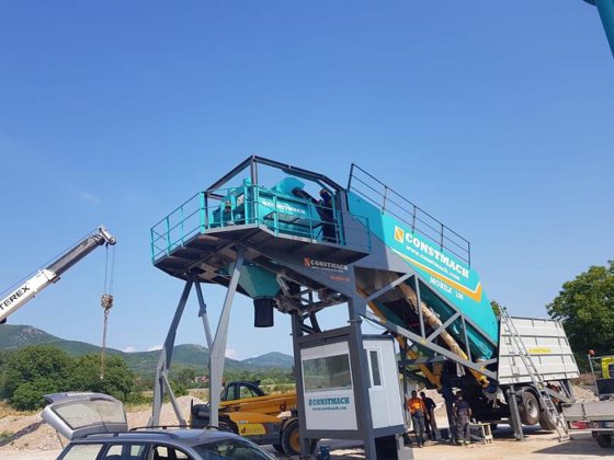 100立方/小时移动混凝土搅拌站