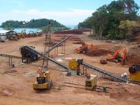 顶级时尚石灰石破碎机山石料厂生产线完整津巴布韦铁矿石破碎机