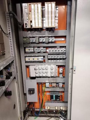 無料のクレート運搬業者