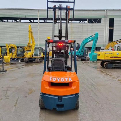 2023 TOYOTA 3.5 tons
