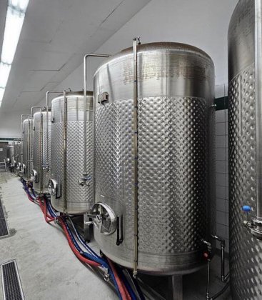 貯蔵タンク（5個）