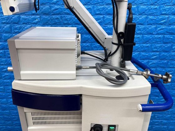 卡尔·史托斯大厦