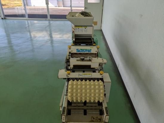 セルトレイ土入れ機