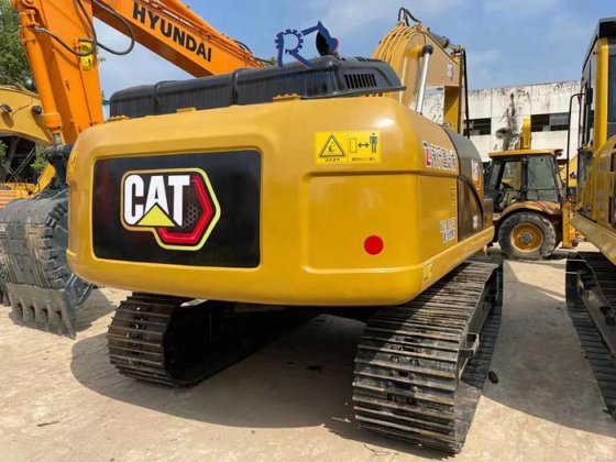 2022 Caterpillar CAT320D2