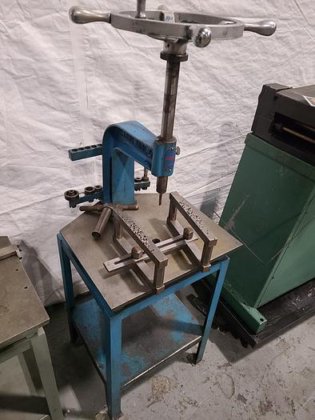 Lassy 12F Thread Tapping Machine