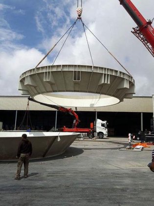 垂直セメントサイロ