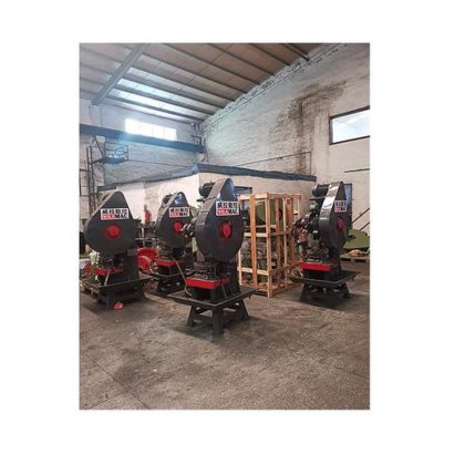 Full automatic snap button stud