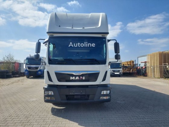 2017 MAN TGL 8.220
