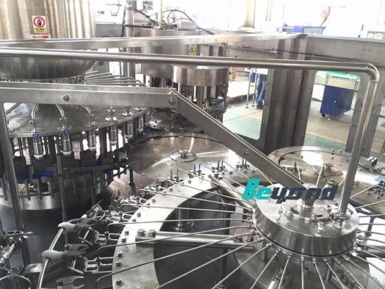 工厂成套宠物瓶纯净矿泉水生产线 Combi 吹瓶灌装旋盖