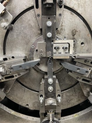 Buch DCM-200 4/40 spring making