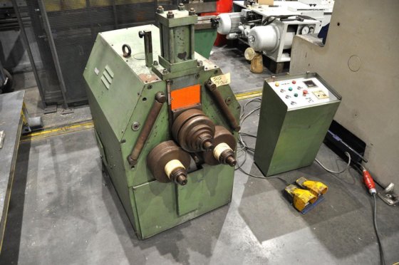 Tauring Delta 60 section bender