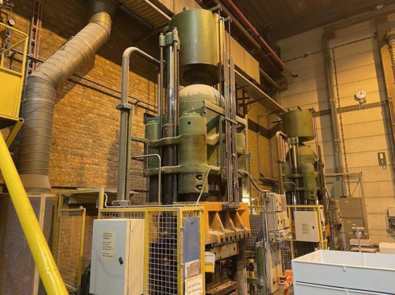 HL 1000 ton 4 column