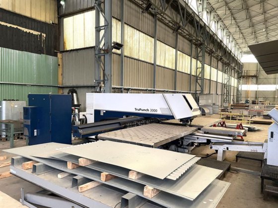 Trumpf TruPunch 3000 large format