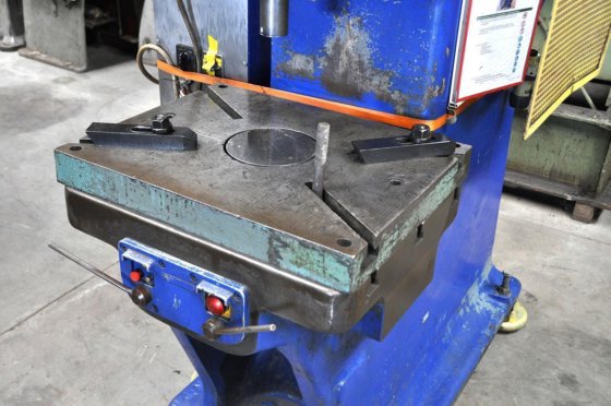 Weingarten AR 63 ton